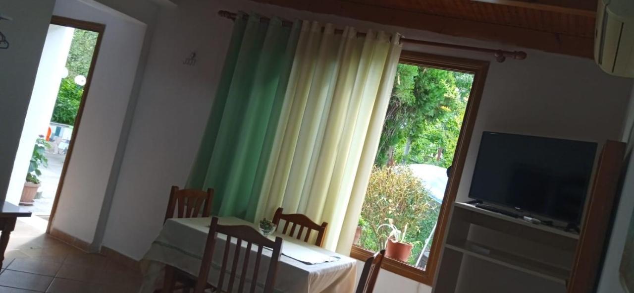 Green Oasis Holiday Home Vlorë エクステリア 写真
