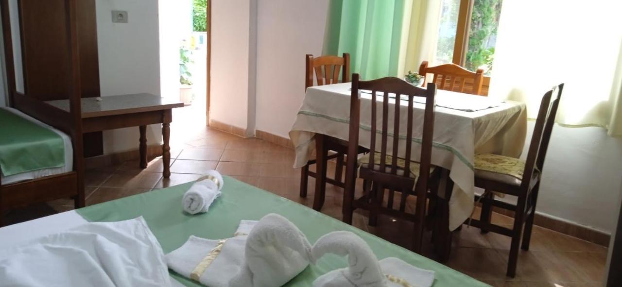 Green Oasis Holiday Home Vlorë エクステリア 写真